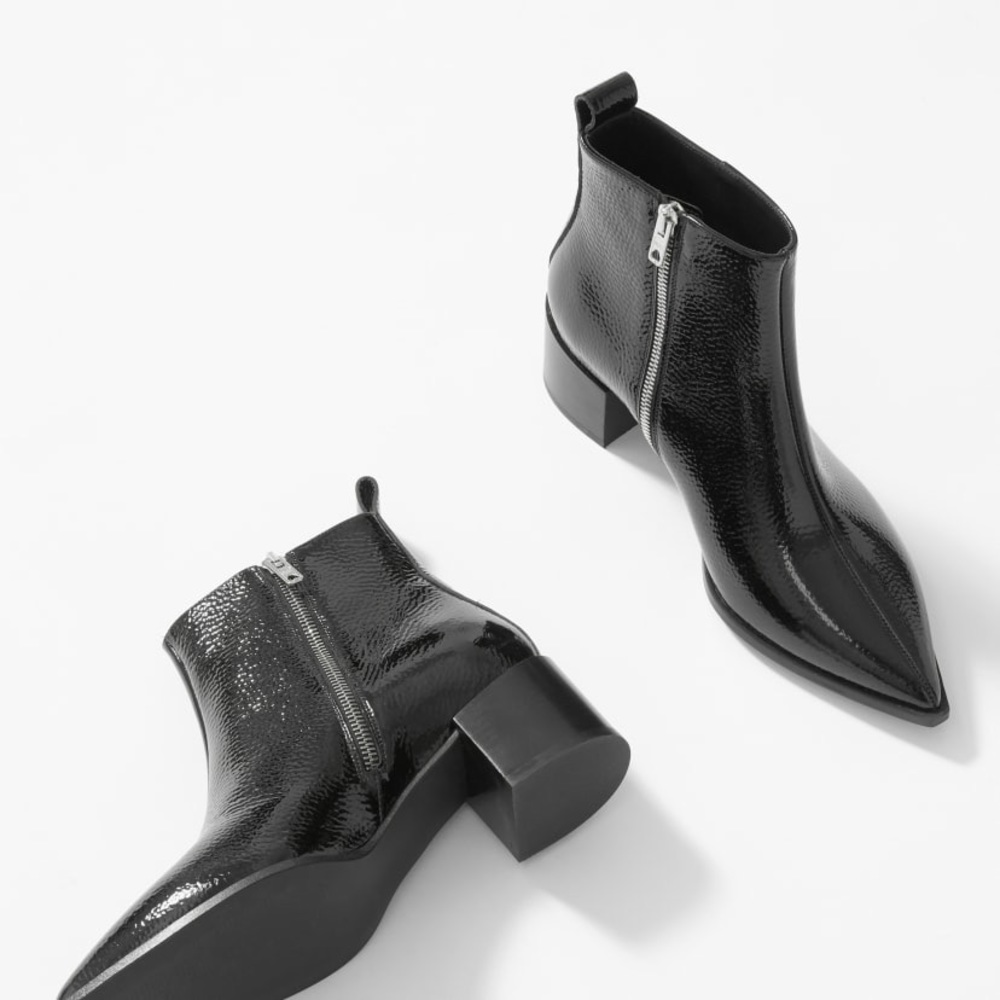 EVERLANE | Black Leather The Boss Boot